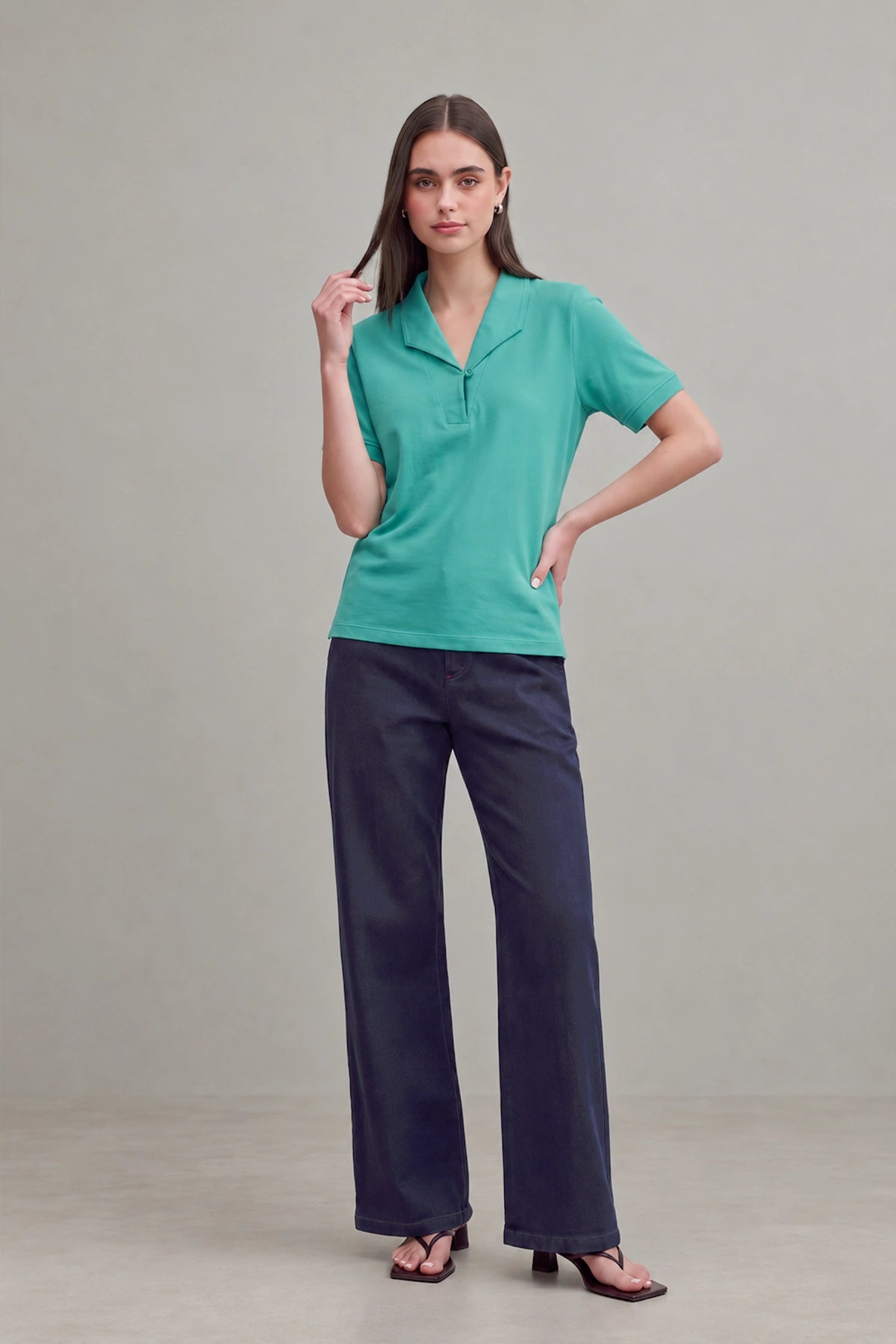 Coat Collar Tee / Holy Green