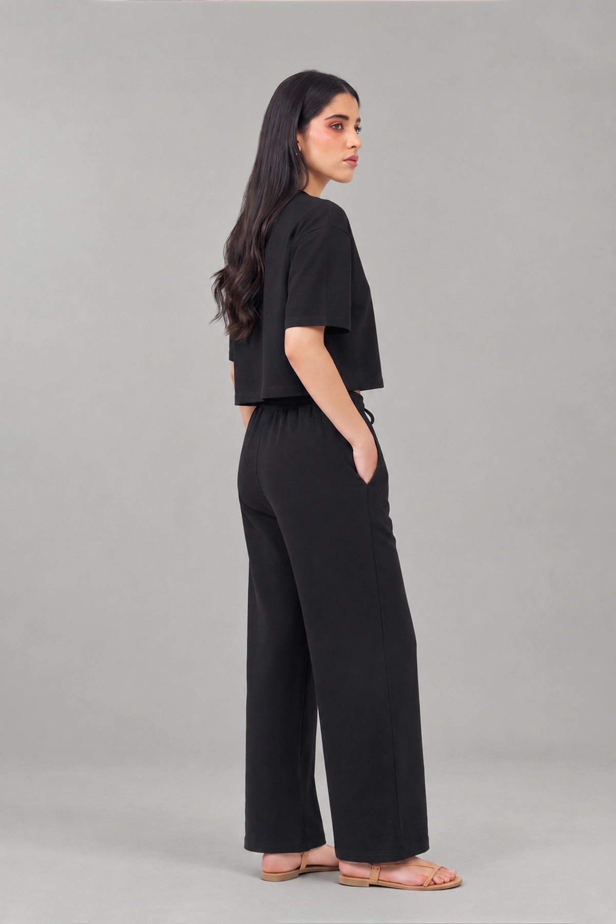 Relaxed Cropped Lounge Co-ord Set / Black