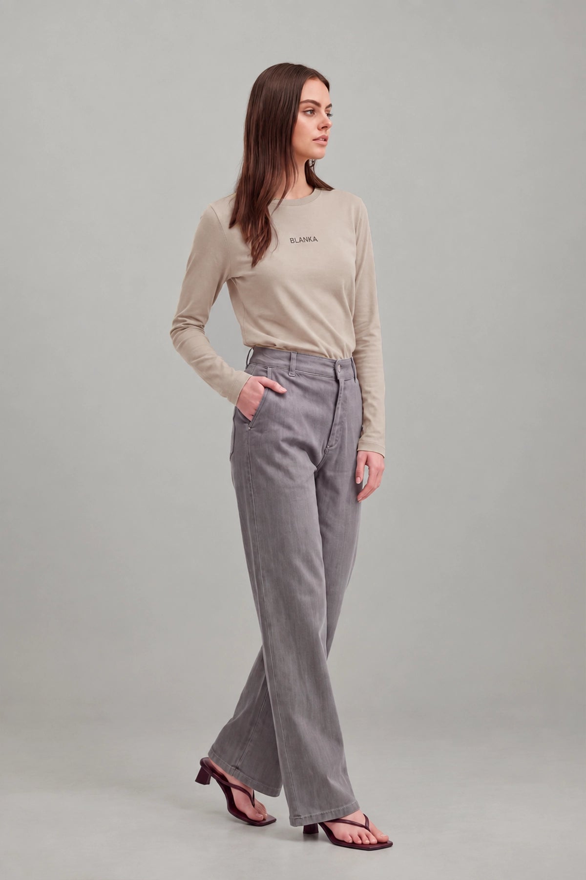 Cropped Fitted Tee / Camel Brown